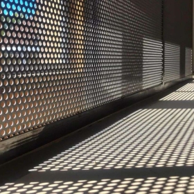 Ứng dụng của lưới dập lỗ trong đời sống và công nghiệp